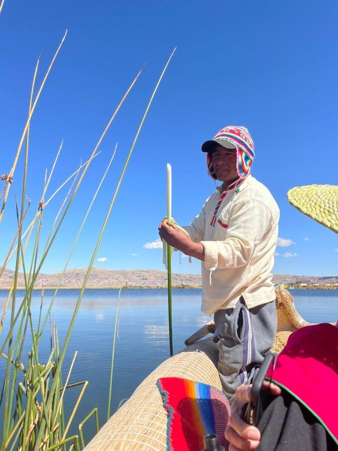 Uros Utasa Lodge Puno Eksteriør billede