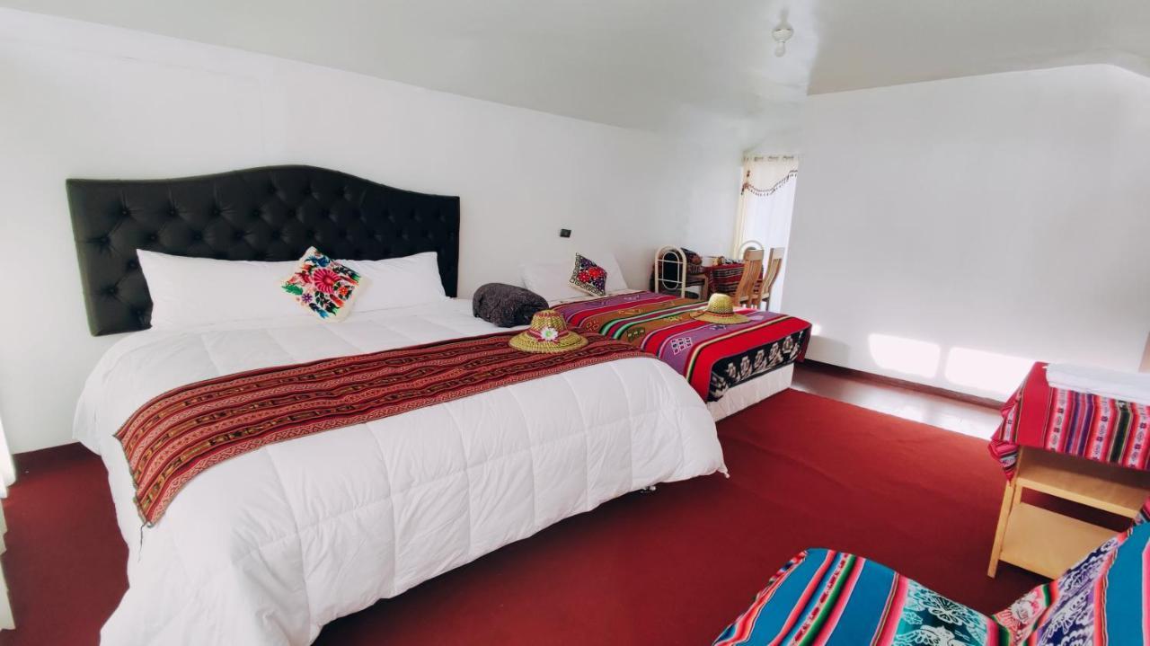 Uros Utasa Lodge Puno Eksteriør billede