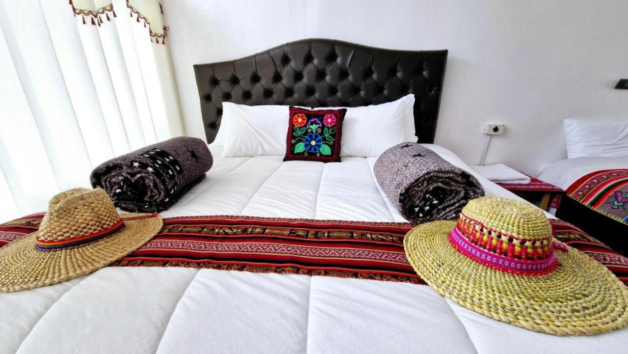 Uros Utasa Lodge Puno Eksteriør billede