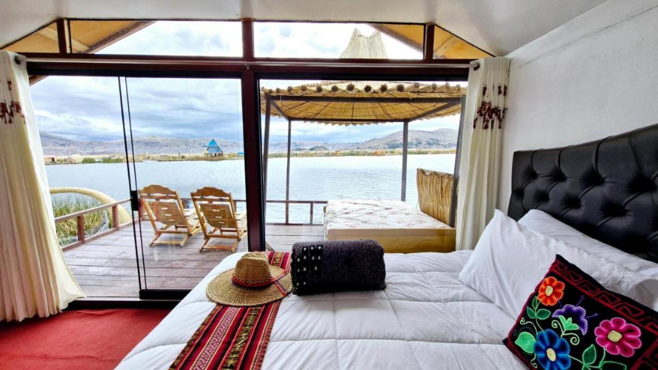 Uros Utasa Lodge Puno Eksteriør billede